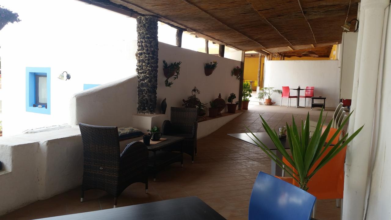 Leni Albergo Seaside מראה חיצוני תמונה