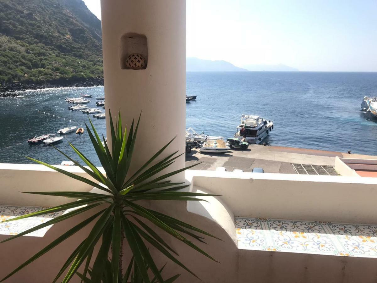 Leni Albergo Seaside מראה חיצוני תמונה