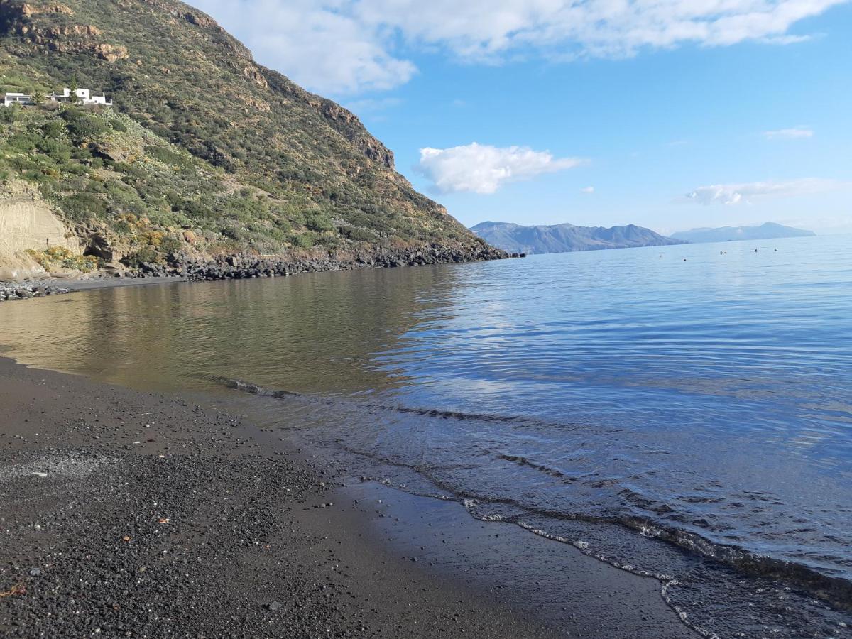 Leni Albergo Seaside מראה חיצוני תמונה
